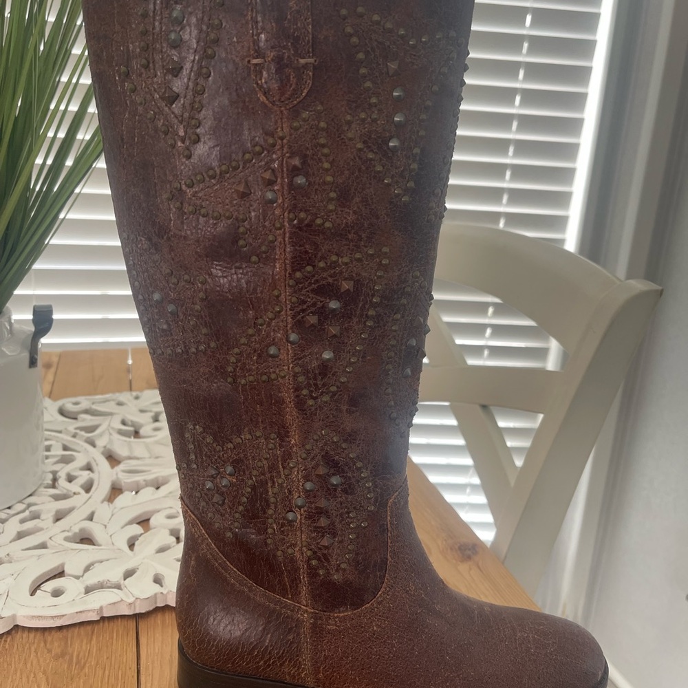 FRYE AND CO. Brown Heeled Boots